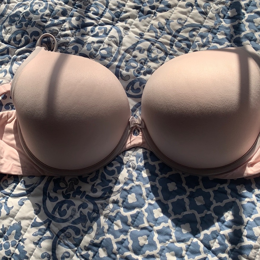 Victoria’s Secret Body by Victoria Perfect Shape Bra 36DD Pink & Grey Trim